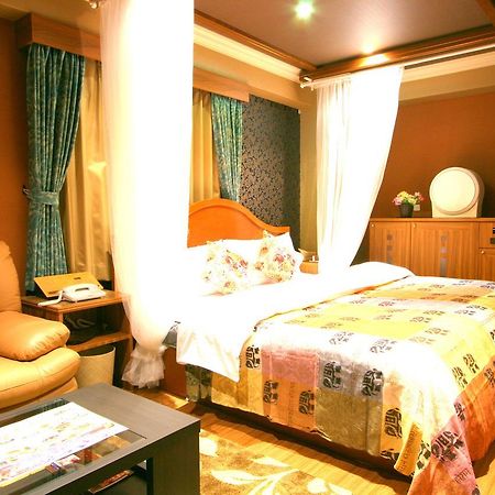 Hotel Aura Seki Inter (Adults Only) Kameyama Exterior foto