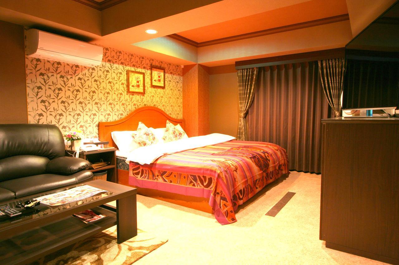 Hotel Aura Seki Inter (Adults Only) Kameyama Exterior foto